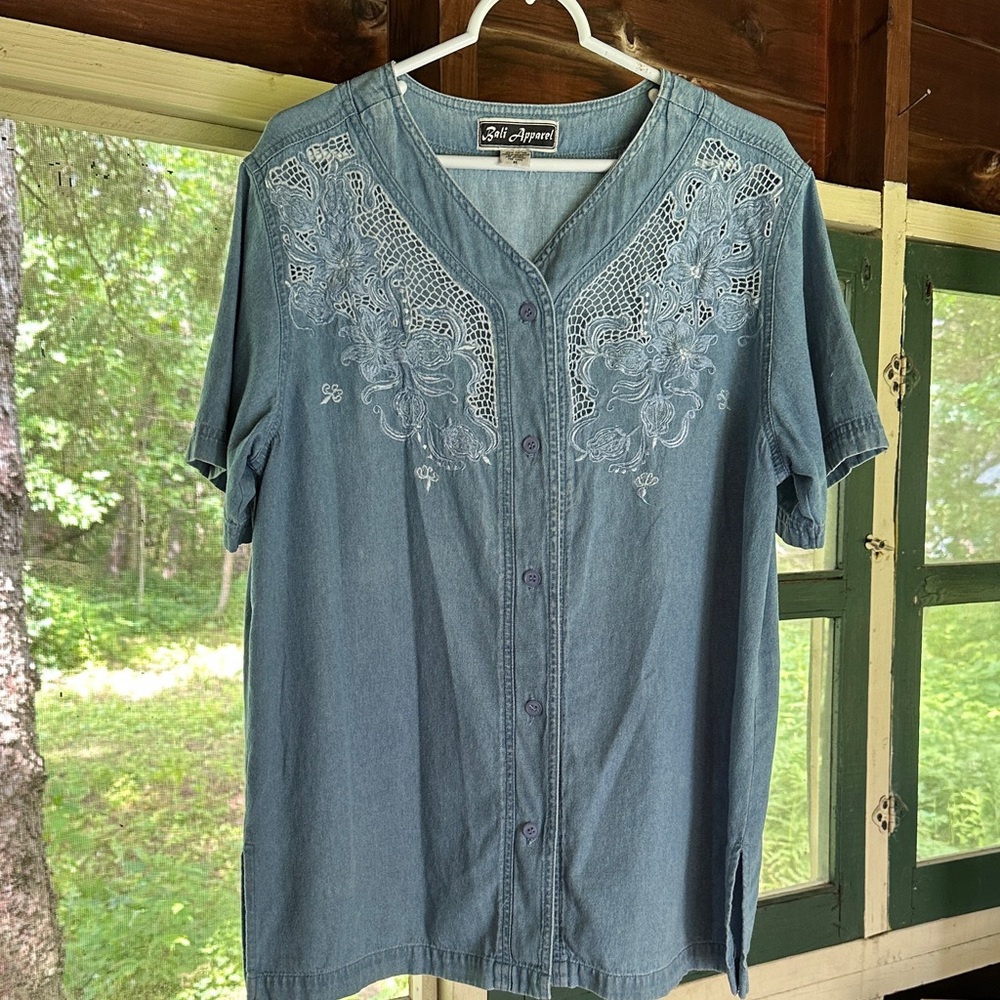 Vintage Embroidered Western Denim Button Down Chore Shirt Medium